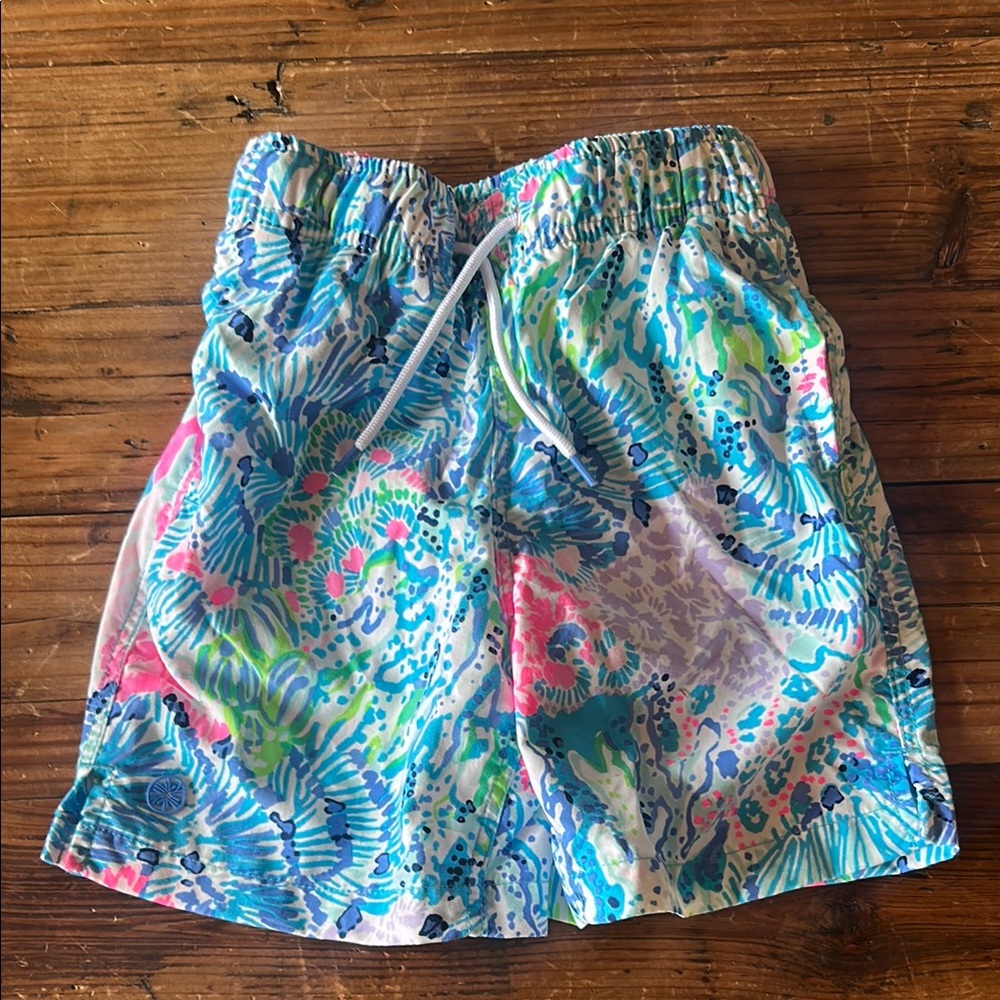 Boys Lilly Pulitzer swim trunks Size 4-5. Great condition!